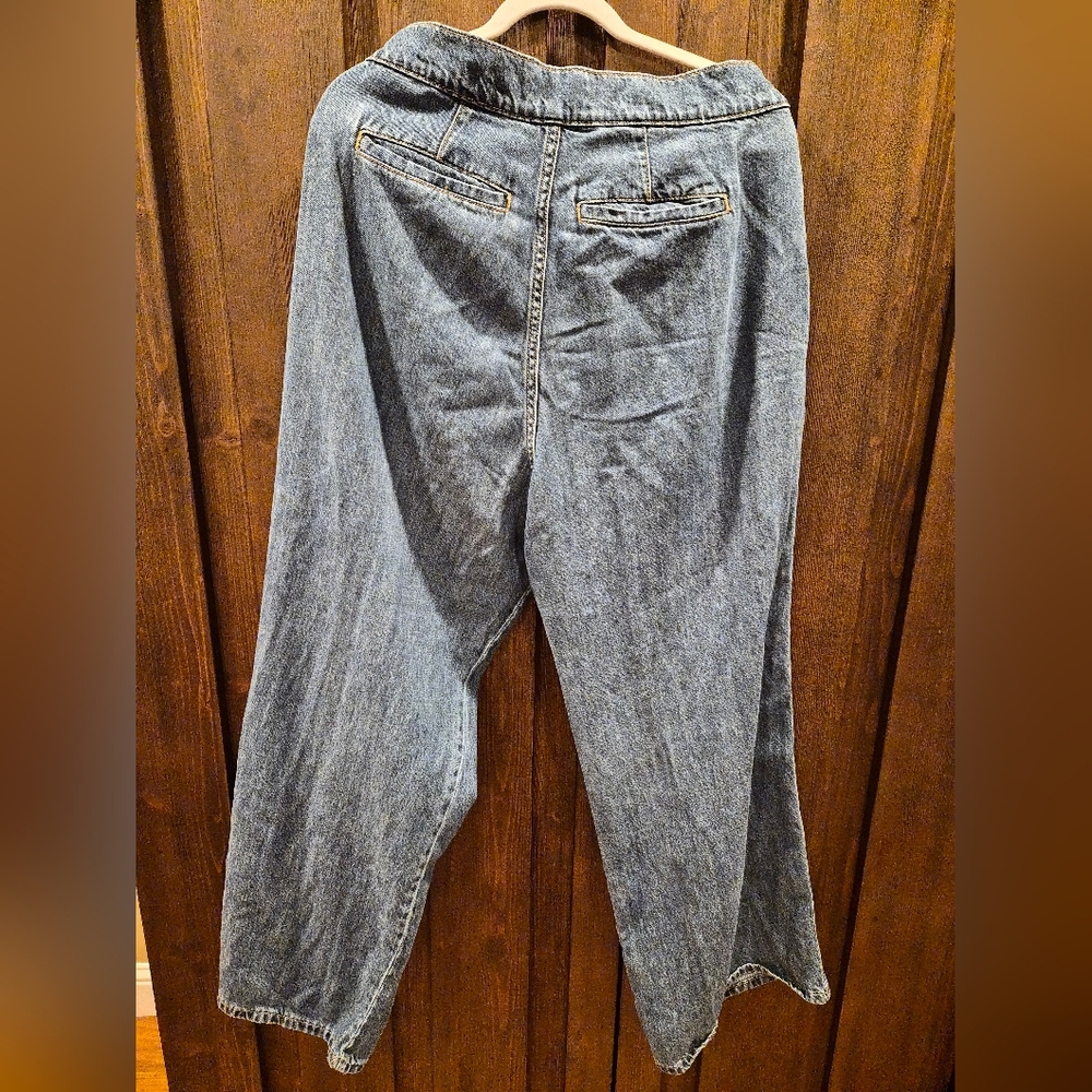 Universal Thread Trouser Jeans - Picture 2 of 3
